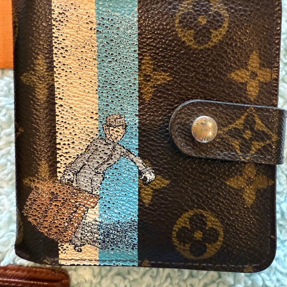 Louis Vuitton wallets - Picture 6 of 13